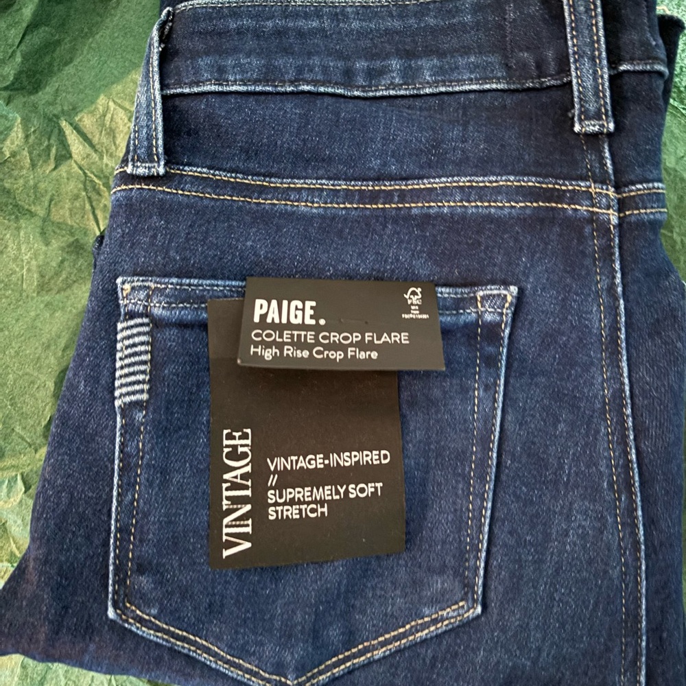 PAIGE jeans- COLETTE CROP FLARE. SIZE 27